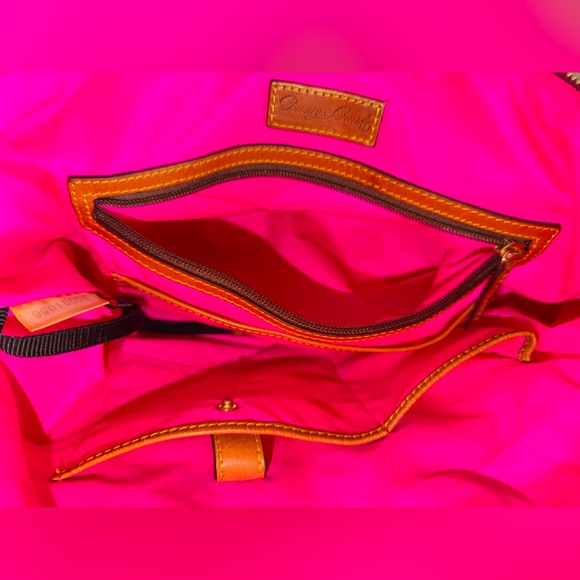 Dooney & Bourke Nylon Pink Satchel Tote Bag w/ Leather Trim & Shoulder Strap - Picture 10 of 17